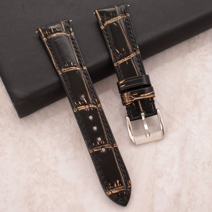 ALLIGATOR | BLACK AND GOLD