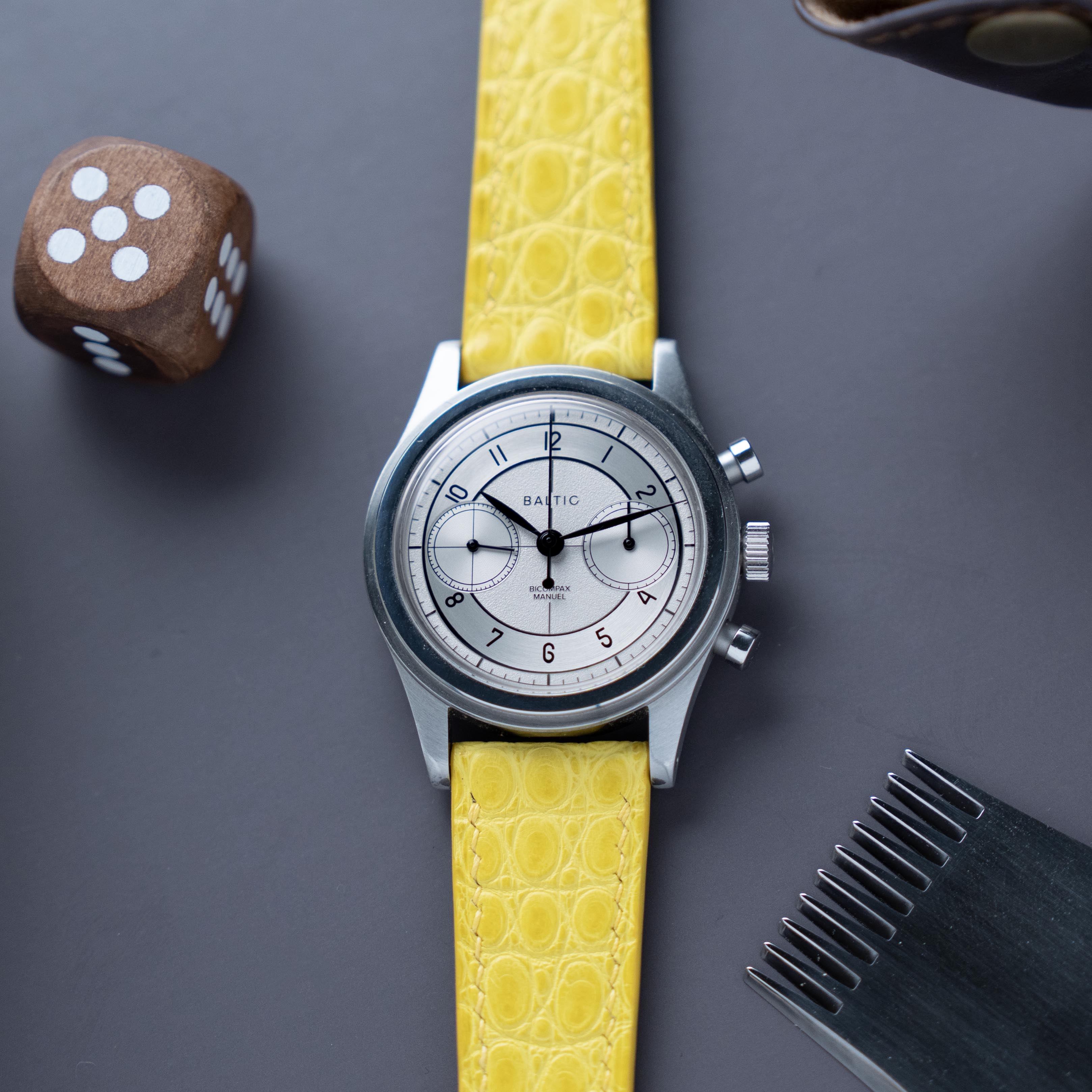 ALLIGATOR FLANKS | LIGHT YELLOW