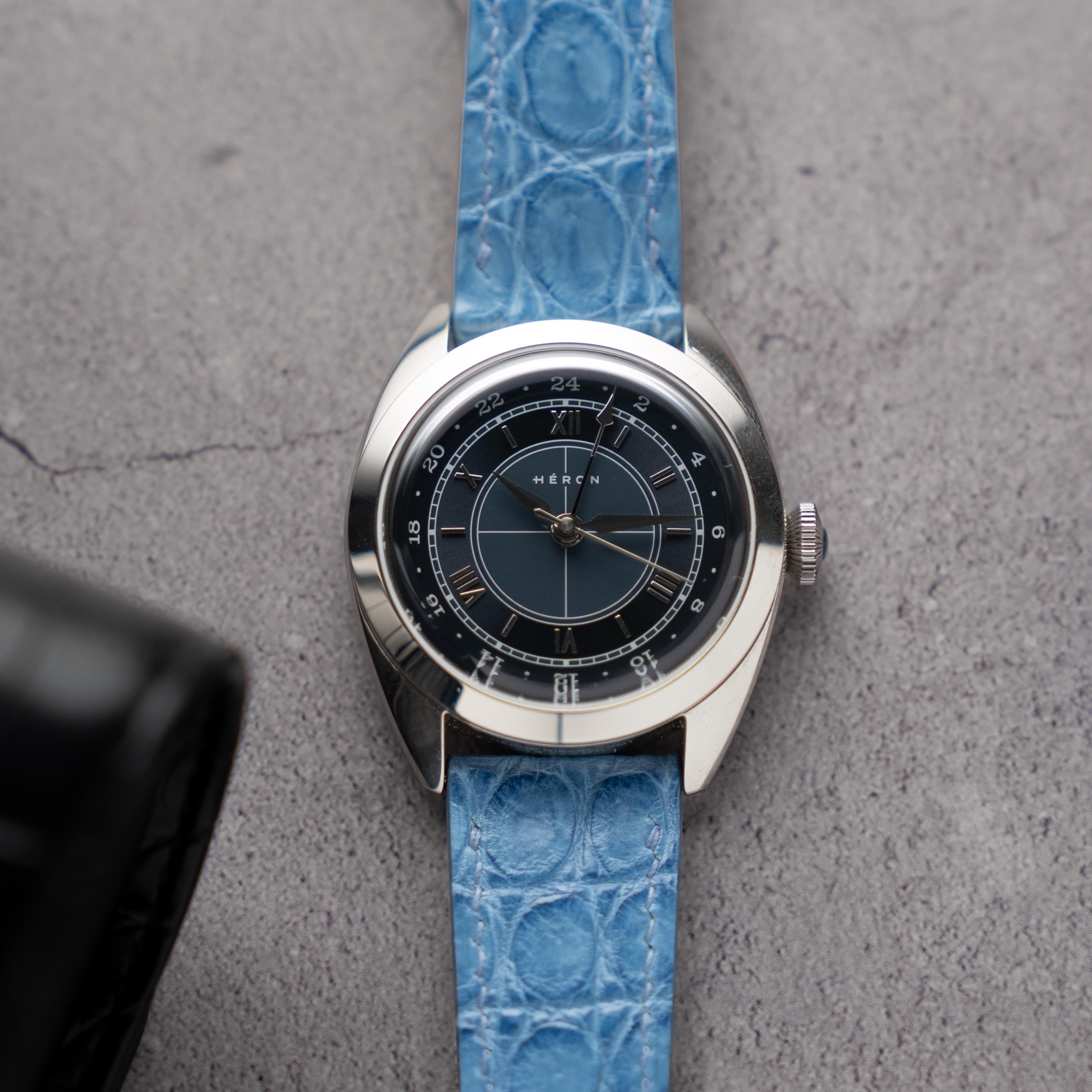 ALLIGATOR FLANKS | AZURE BLUE