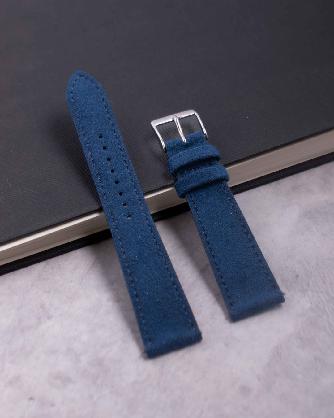 ALCANTARA | NAVY BLUE