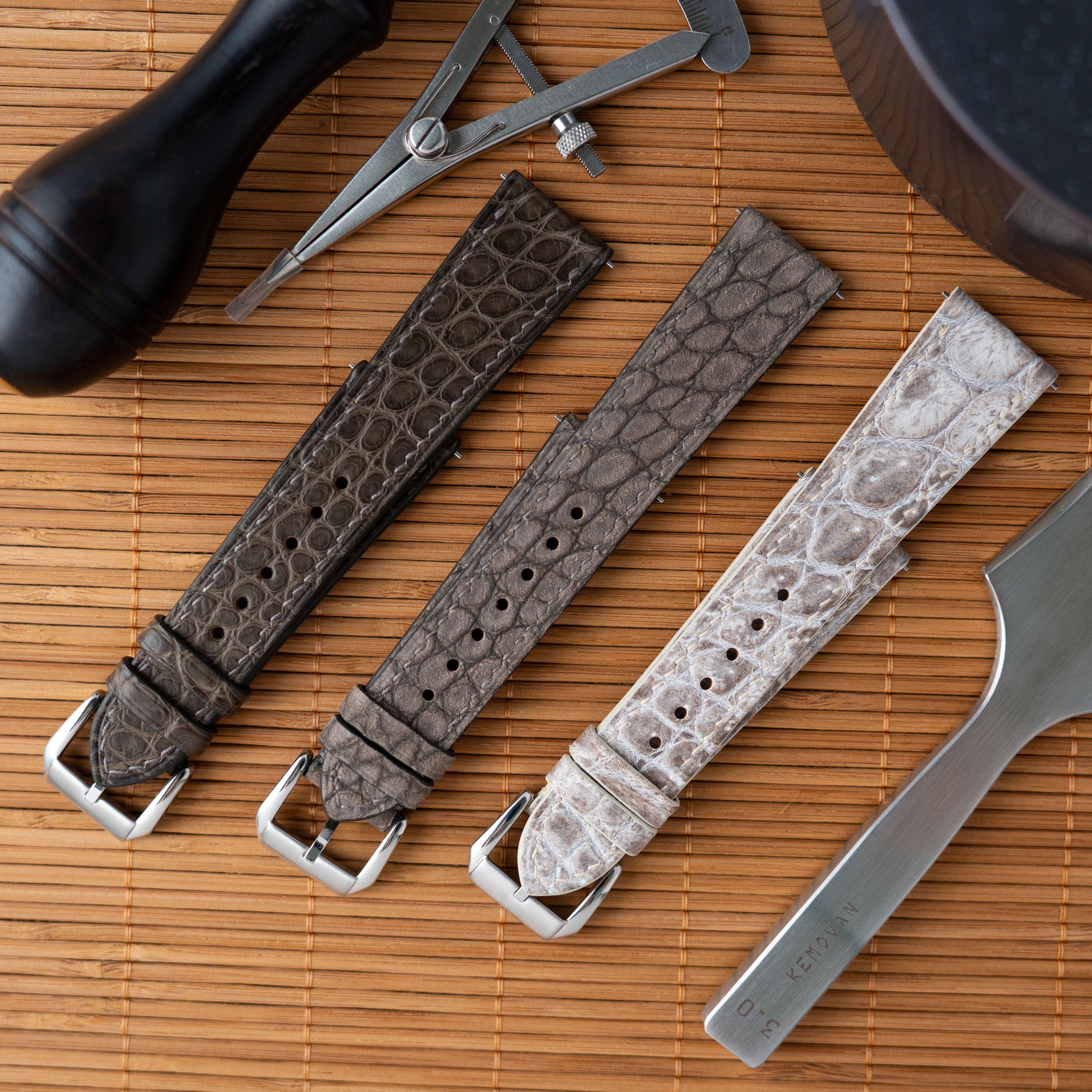 ALLIGATOR FLANKS | NUBUCK GREY