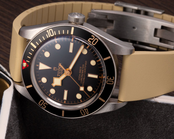 OWC CUSTOMIZABLE SIZE FKM STRAP 2.0 | BEIGE