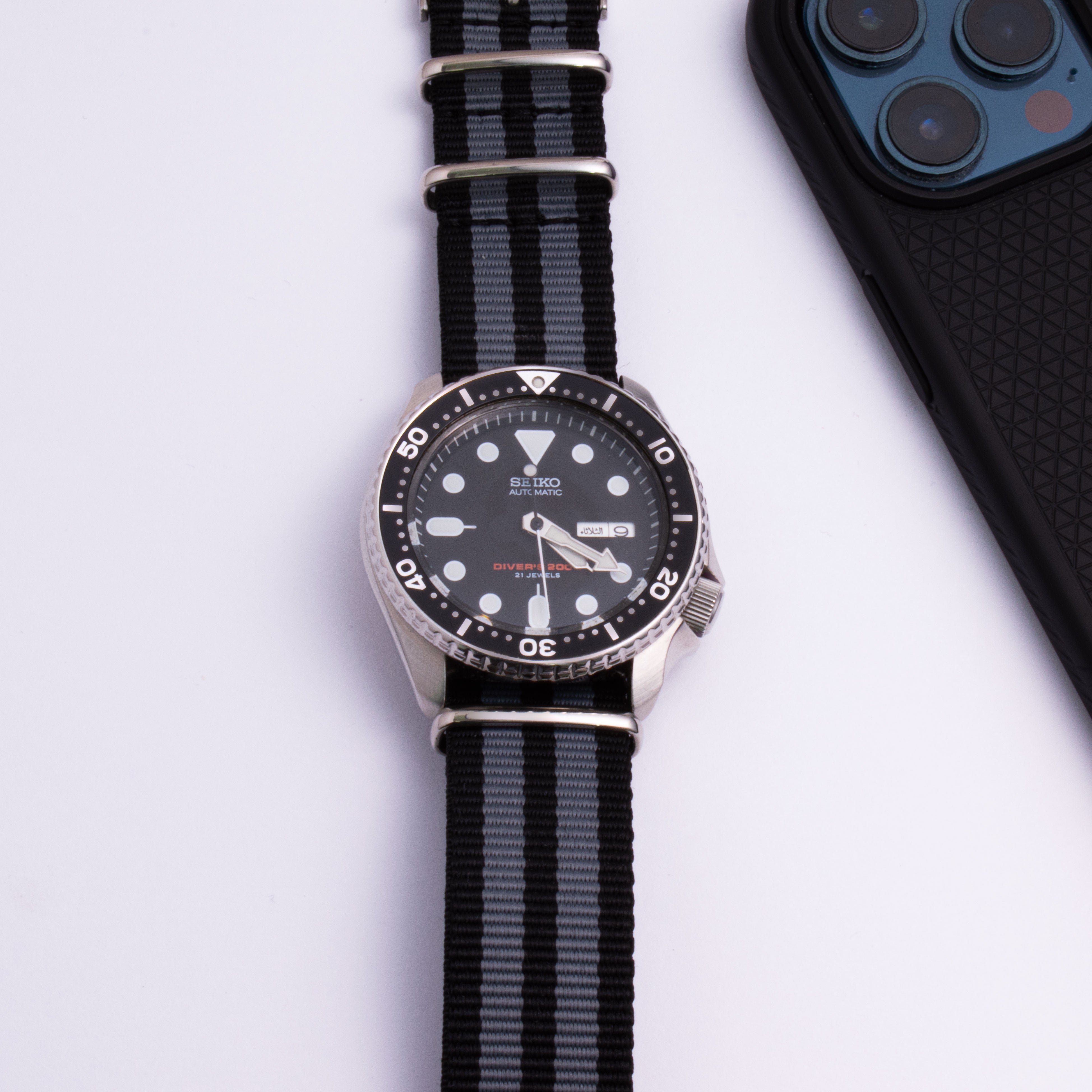 NATO STRAP | BLACK AND GREY